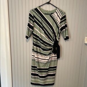 R&K Black and Light Green Ruched Wrap Dress | Medium